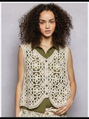 POL New Crochet Floral Button Front Vest in Cream And White